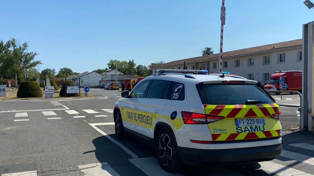 iciperigord's tweet photo. Explosion dans l'usine Eurenco : le plan blanc de l'hôpital de Bergerac déclenché
➡️ https://t.co/aFuTi4WSkv https://t.co/1mEcYxaUff