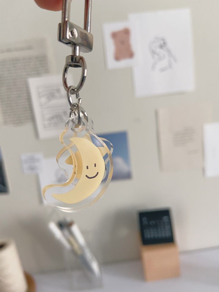 GFindsPH's tweet photo. 🌸 Aesthetic Keychains 🌸

• • •

#ShopeePH #ShopeeFinds #aestheticfinds #keychains #recos #sale #cute #aesthetic https://t.co/3z2U7gIVuG
