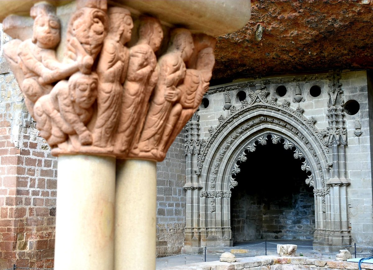 Radicarium's tweet photo. Siempre es un placer contemplar los capiteles de San Juan de la Peña. #PatrimonioAragón #Aragón https://t.co/VpgKuQ1iFq
