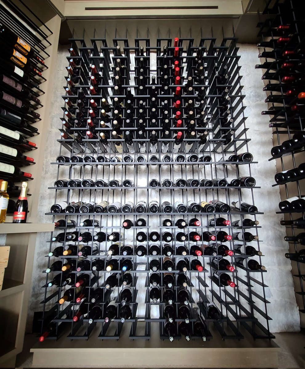 VCellars's tweet photo. Wait a prosecco-nd! This room is 🔥!
#wine #winetime #winelover #winestorage #winedisplay #wine #interior #interiordesign #customhome #construction #architecture #winecellar #winewall #wineroom https://t.co/vilcn6PFJV