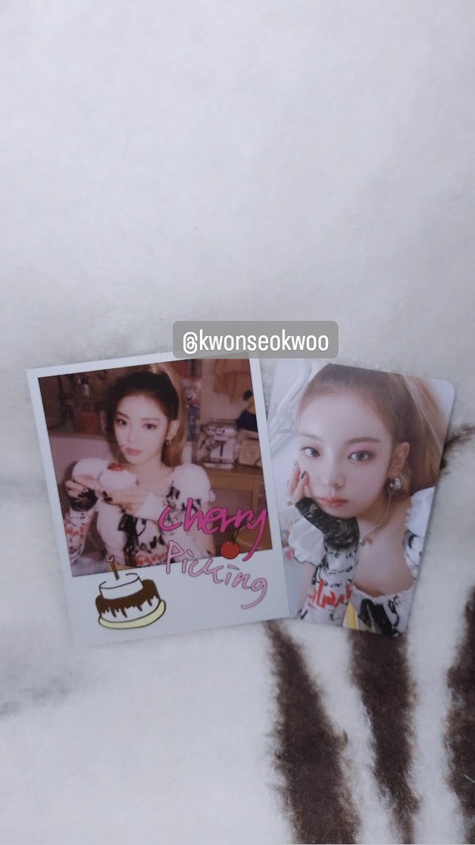 kwonseokwoo's tweet photo. wts | lfb ph [ #jamisells ]

LIA Crazy In Love SET

✅ mint condi
✅ 250 + sf
✅ will sell as a set only
✅ mop : gcash
✅ mod : j&amp;t
rfs : need funds for BeTS con tix because I was scammed by 🐙

dm/mine to claim

🏷 wts lfb itzy cil lia Crazy in love https://t.co/uEbkrItOPr