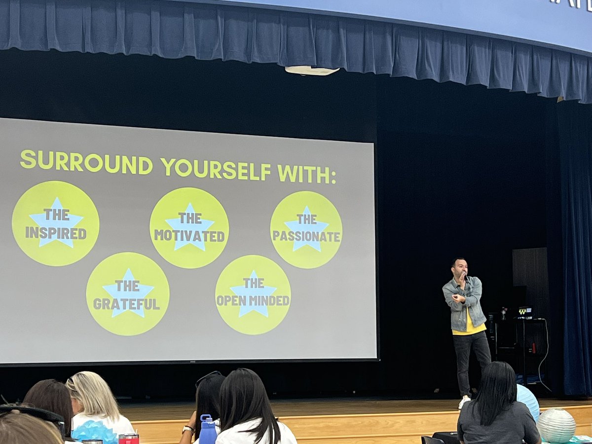 techtrisha's tweet photo. Thank you @ChrisPombonyo !!  #GetYourTeachOn #ClarkConnects https://t.co/YmAIXLTv9s