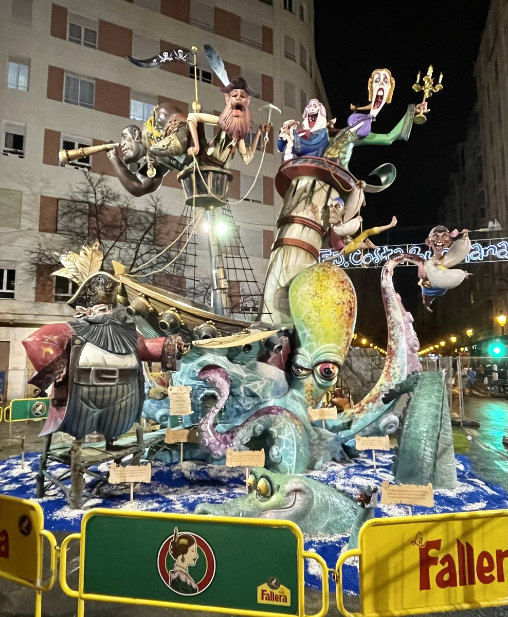 polvorafallera's tweet image. “AMAGUEUSE QUE VE RIUÀ” de Manuel Algarra Viguer para @fallajcb 2º premio sección 3ªB #Fallas2022 #Falles2022 #Fallas #Falles #Fallas22 #Falles22 #Valencia