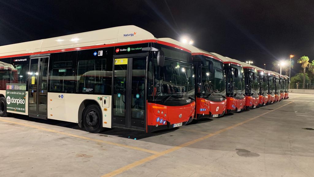 protecfire1's tweet photo. Fleet of 70 buses in Barcelona completely protected with the protecfire 4V detexline fire suppression systems. 

#firesuppression #firesuppressionsystems #firesuppressionsystem #protecfire #fireprotection #busfiresuppressionsystem #busfire #busfleet #buslife #buses #coaches https://t.co/OzgEzQm1zs
