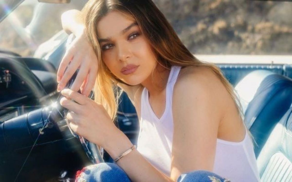 hsteinfeldar's tweet photo. 📸 Hailee Steinfeld fotografiada para su nuevo single #COAST https://t.co/rkX9ol3Wli