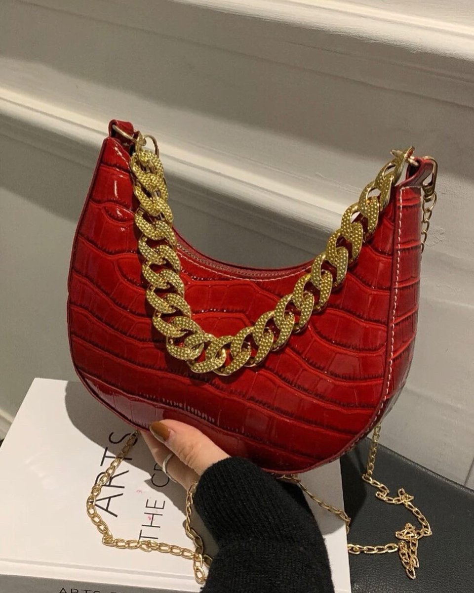 juman_store_sd's tweet photo. سحب على واحدة من الشنط في الثريد دا من إختيار الفائز ♥️🔥🎉💃🏻🎁

الشروط : 
- فولو للأكونتس حقتنا 
@juman_store_sd 
@juman_store_sd2 
- ريتويت ومنشن 4 من أصحابك 

السحب يوم ١٠/٨  ان شاء الله 🎉♥️🔥
#مسابقات_جُمان_ستور_الشهرية https://t.co/Gkt19Iydxe