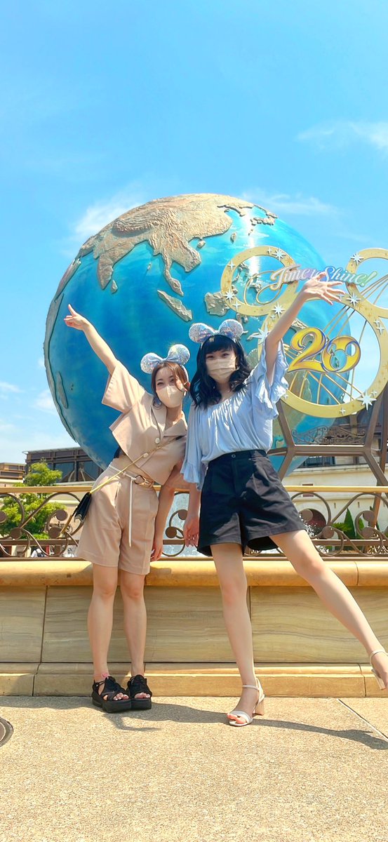 rina_ama10's tweet photo. 8/4① #RT希望 
あいぽんとディズニー行ってきたよ💕
あいぽん可愛すぎたし、最高でした✨

たくさんお話して、たくさん笑ってリフレッシュ完了！
また一緒にディズニー行きたいな💭
 #ミクチャ  #MissBouquet  #拡散希望  #ディズニー  #ディズニーシー  #ディズニーシー20周年 https://t.co/u5mJLi82jU