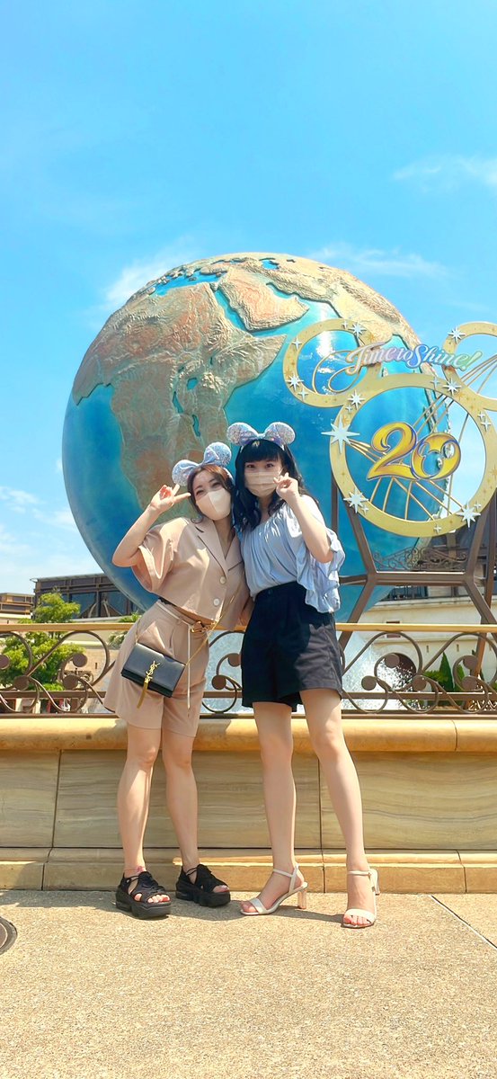 rina_ama10's tweet photo. 8/4① #RT希望 
あいぽんとディズニー行ってきたよ💕
あいぽん可愛すぎたし、最高でした✨

たくさんお話して、たくさん笑ってリフレッシュ完了！
また一緒にディズニー行きたいな💭
 #ミクチャ  #MissBouquet  #拡散希望  #ディズニー  #ディズニーシー  #ディズニーシー20周年 https://t.co/u5mJLi82jU