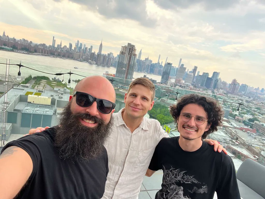 Last day in New York for Felipe &amp; Maximilien! 
We conclude this journey with large smiles and confidence in our development. We strongly believe Odaptos will change, for the best, the way UX Designers work in North America. 🔥
Our next step is to keep creating an unique tool! 🌍