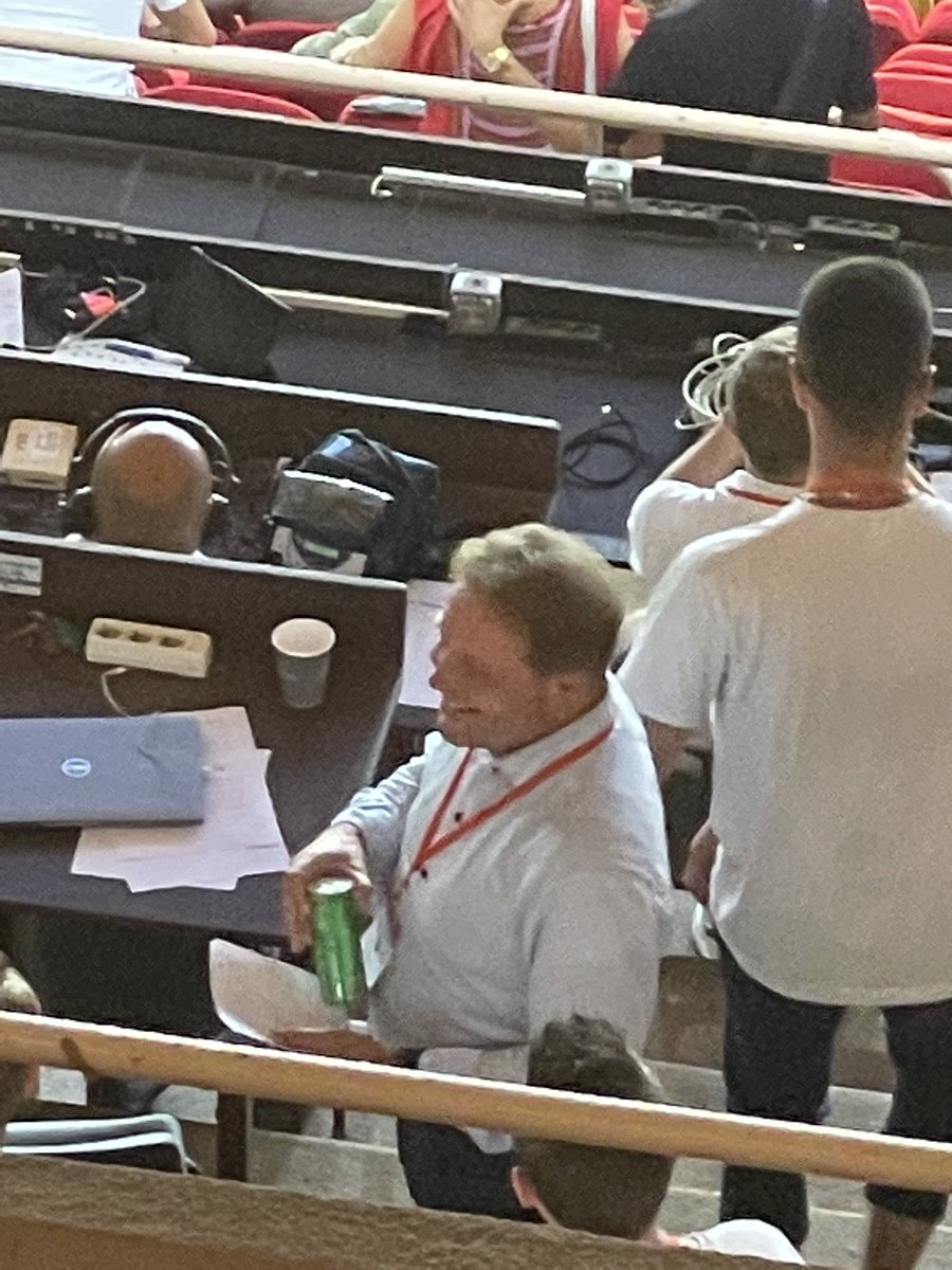 Igor Bömer tweet media