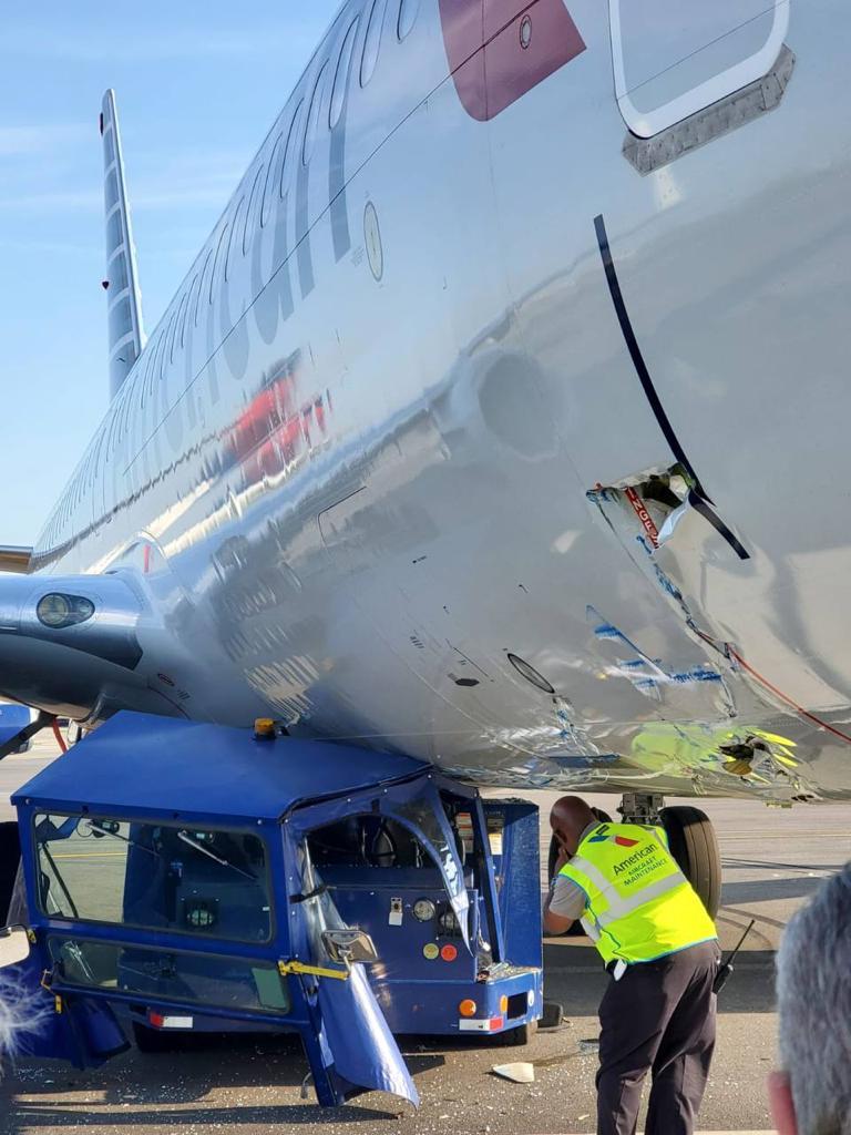 igautambiswas's tweet photo. American Airlines, Boeing 737-800 (N949NN) experienced some damage during towing, the towbar detached from the tug at LaGuardia Airport in NewYork. The tug driver removed safely. 
#aviation
#aviationnews
#AvGeek
#Avgeeks https://t.co/BHyvIIh3St