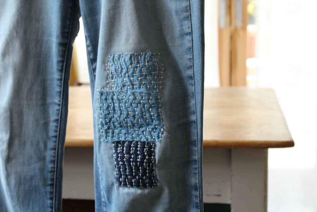 Did you know 350,000 tonnes, around £140 million worth of still wearable clothing, goes to landfill in the UK every year? 😱 Totally avoidable when you can #repair, #upgrade &amp; #upcycle!

Learn how in our FREE workshop this Sat, 11am-3pm at Braunstone Park: buzzingroots.co.uk/togetherforour…