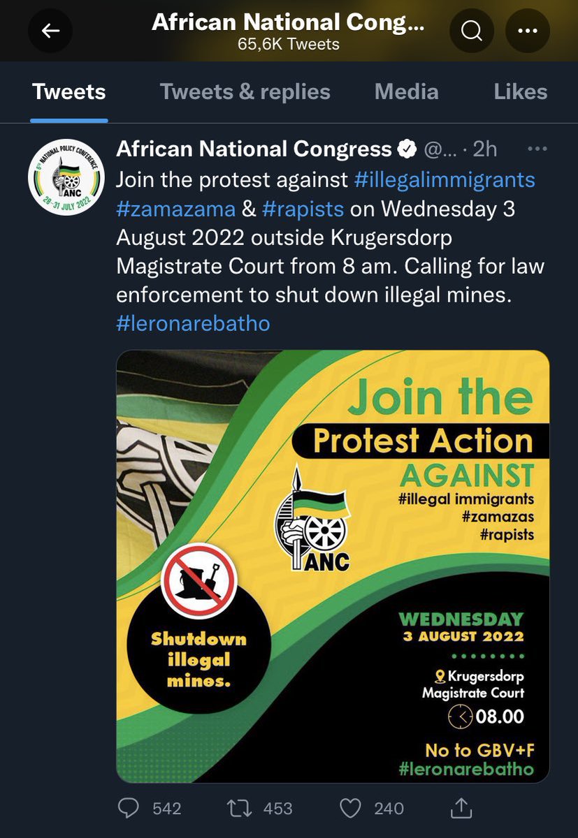 AJVS38's tweet photo. You can’t make this shit up!! @CyrilRamaphosa @MYANC @Our_DA the governing party protesting against itself… say WHAAAAAT😬 https://t.co/akMPoyoIlP