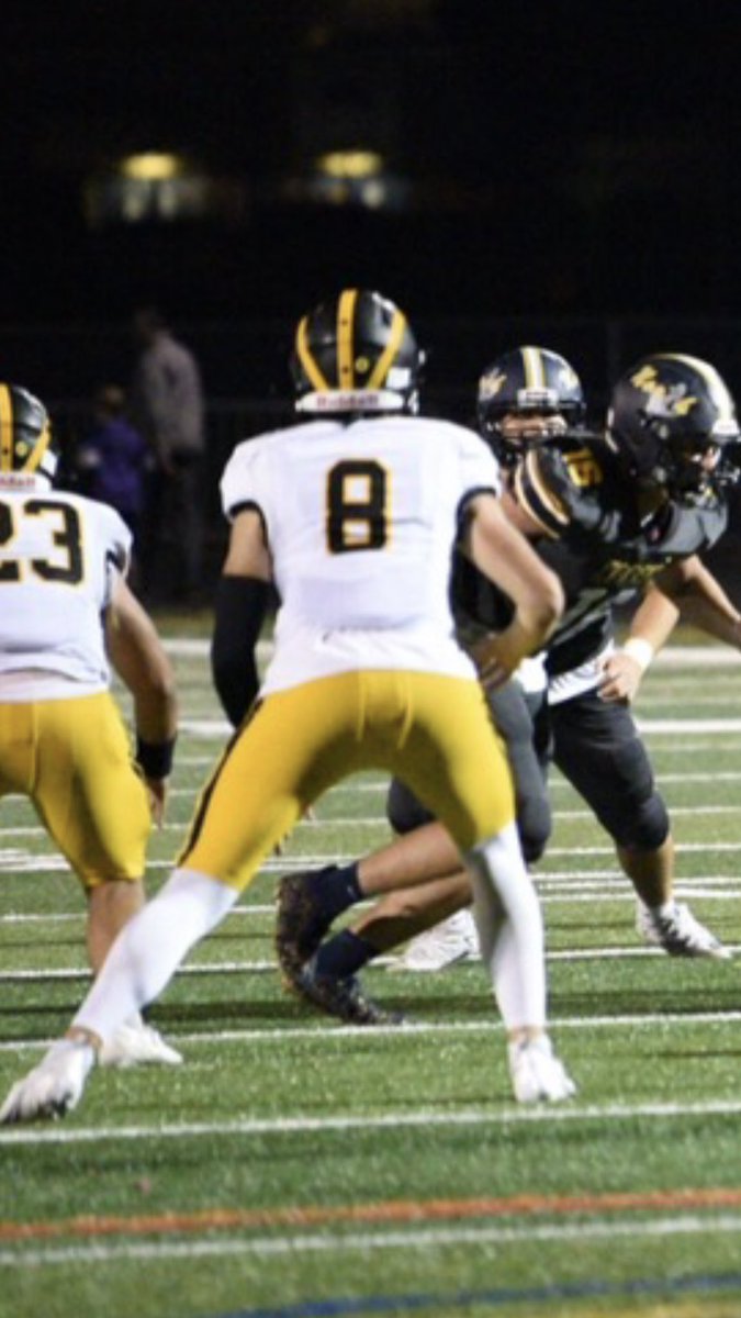 SJVLancersFB's tweet photo. 8 days away to the official start of the 2022 season. @michael36300857 getting ready for a standout senior season playing multiple positions for us this year at QB/WR/LB. get use to seeing his name! @Coach_Papcun
#TogetherAsOne #ApplyDiscipline
๐ค๐ผF. A. M. I. L. Y. ๐ค๐พ https://t.co/QpkrSujbCD