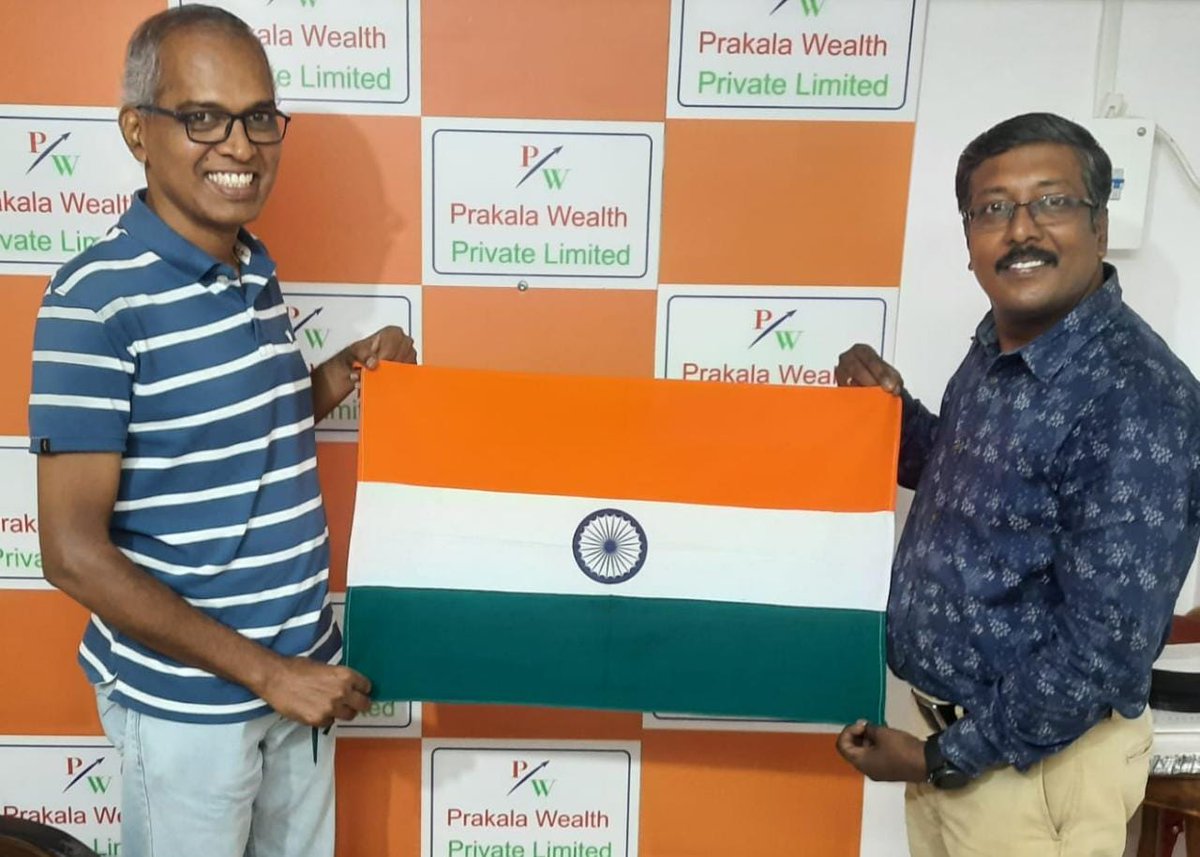 onlyvimal11's tweet photo. #azadikaamritmahotsav2022 #AzadiKaAmritMahotsav #UnionMF #UnionAMC #independenceday2022 @DhanilBalakris1 @PrakalaChennai @gpradeepk66 Proud to be an Indian https://t.co/tbKILoLZQL