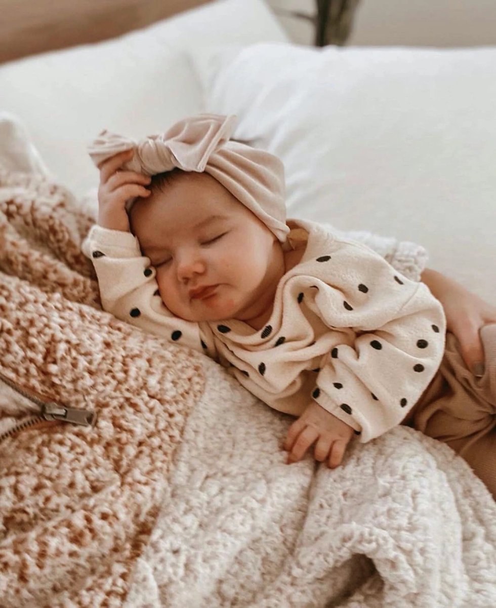 #WFW #WFE My #Poppy 

Your not a woman yet but your my baby girl and you deserve to be shown some appreciation on this day to. You light up my mornings by waking me up with your little laugh and it breaks my heart to see you cry I can’t wait to see who you become in this world.