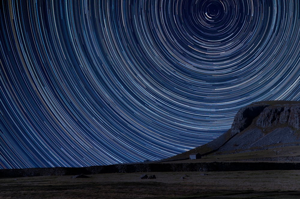 hiiker__'s tweet photo. Find hundreds of hiking trails in Yorkshire dales on HiiKER. Or map your own (hiking or star trails) using our route planner.
#hiking #startrails #darksky #darkskies #photography #hiiker #hikingapp #gpsapp #astronomy #yorkshire #ukhiking https://t.co/TBftRpuI8V