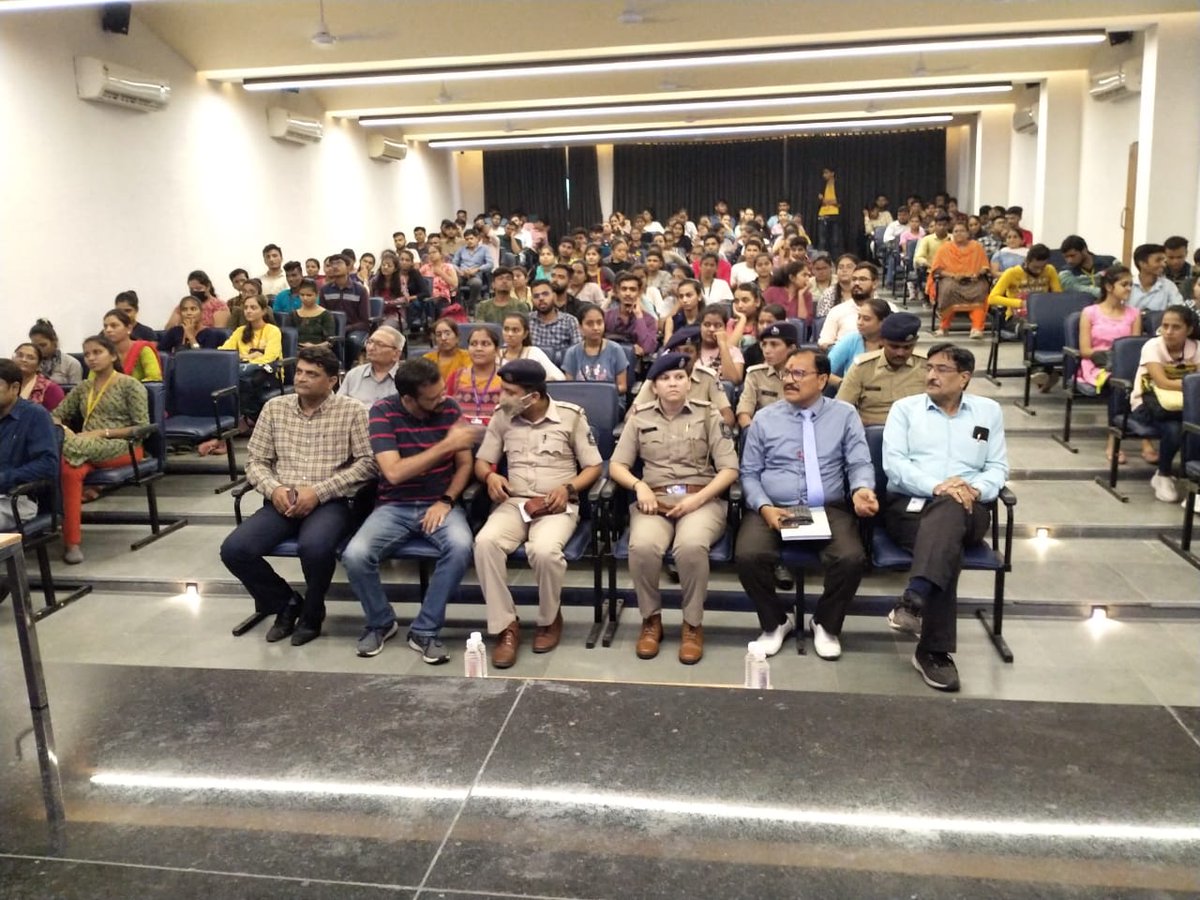 _SigmaScience's tweet photo. Mr. H. R. Damor, PSI Waghodia, Ms. V. K. Garasiya PSI, Cyber Crime and Mr. Meet Brisht, Ethical Hacker  and Cyber Advisor conducted Seminar on Cyber Crime Awareness at Sigma Group of Institutes on 03/08/2022.
#sigmainstituteofscience #knowledgeispower 
#drumeshupadhyay https://t.co/oilTGiMd1G