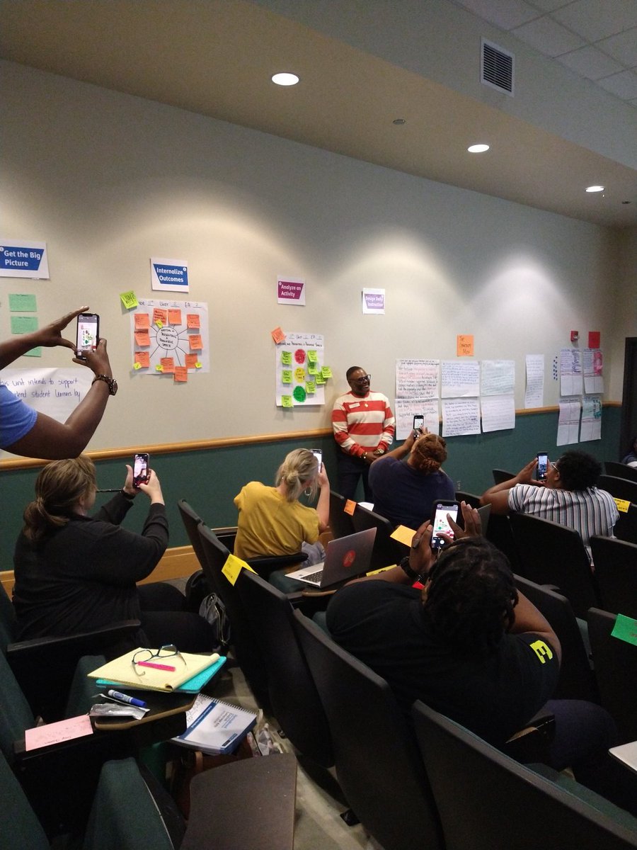 CMSDiscLiteracy's tweet photo. When your #Springboard presenter is a rock star! https://t.co/1kAubAizsU