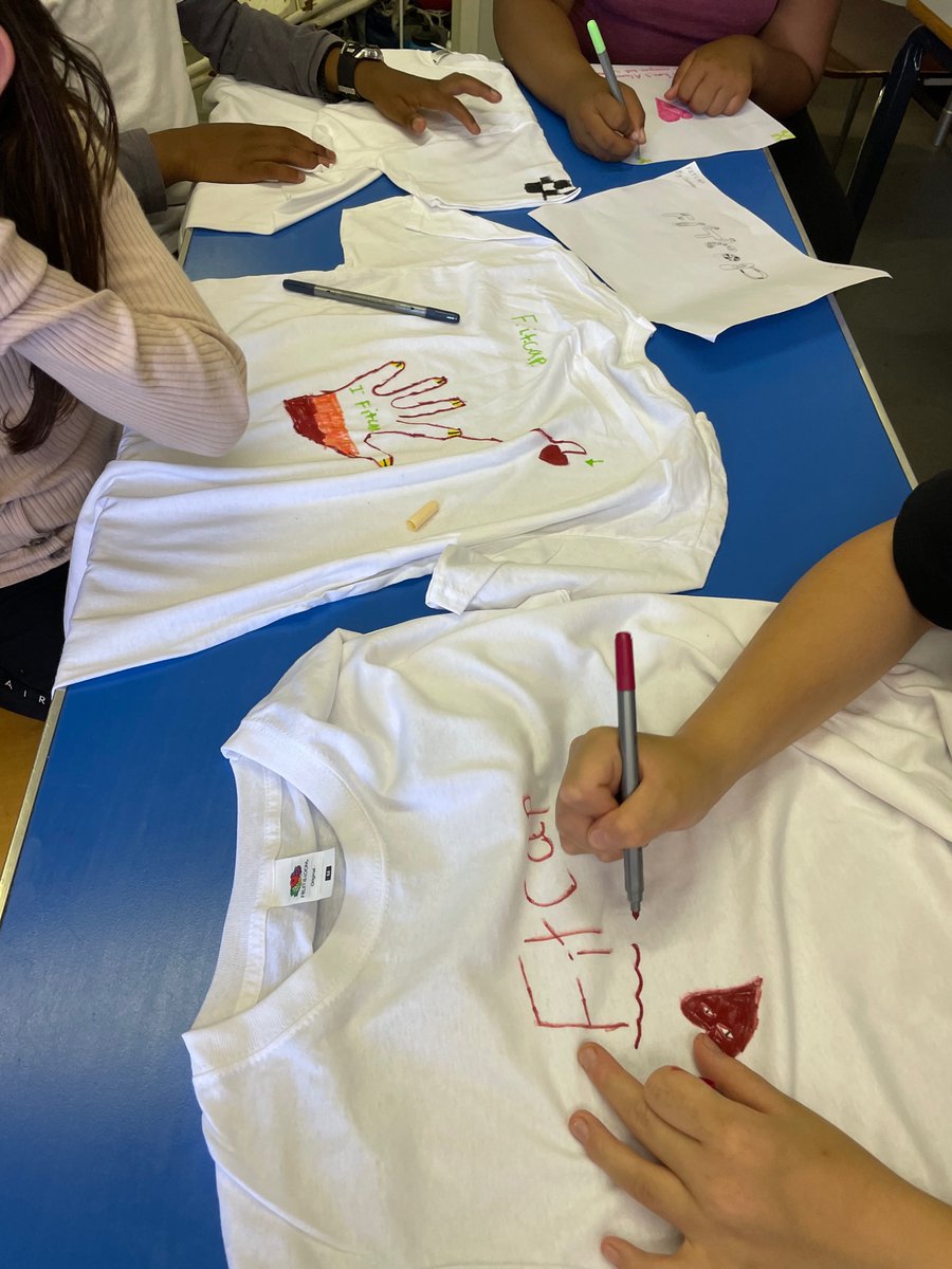 F2dItc's tweet photo. Thanks for having us today @FITCAPCIC. The kids were the amazing. Your staff were amazing! We thoroughly enjoyed running our workshops for you! 
See you again on the 17th! 
#SummerClub
#Summer https://t.co/z85lSXs3nO