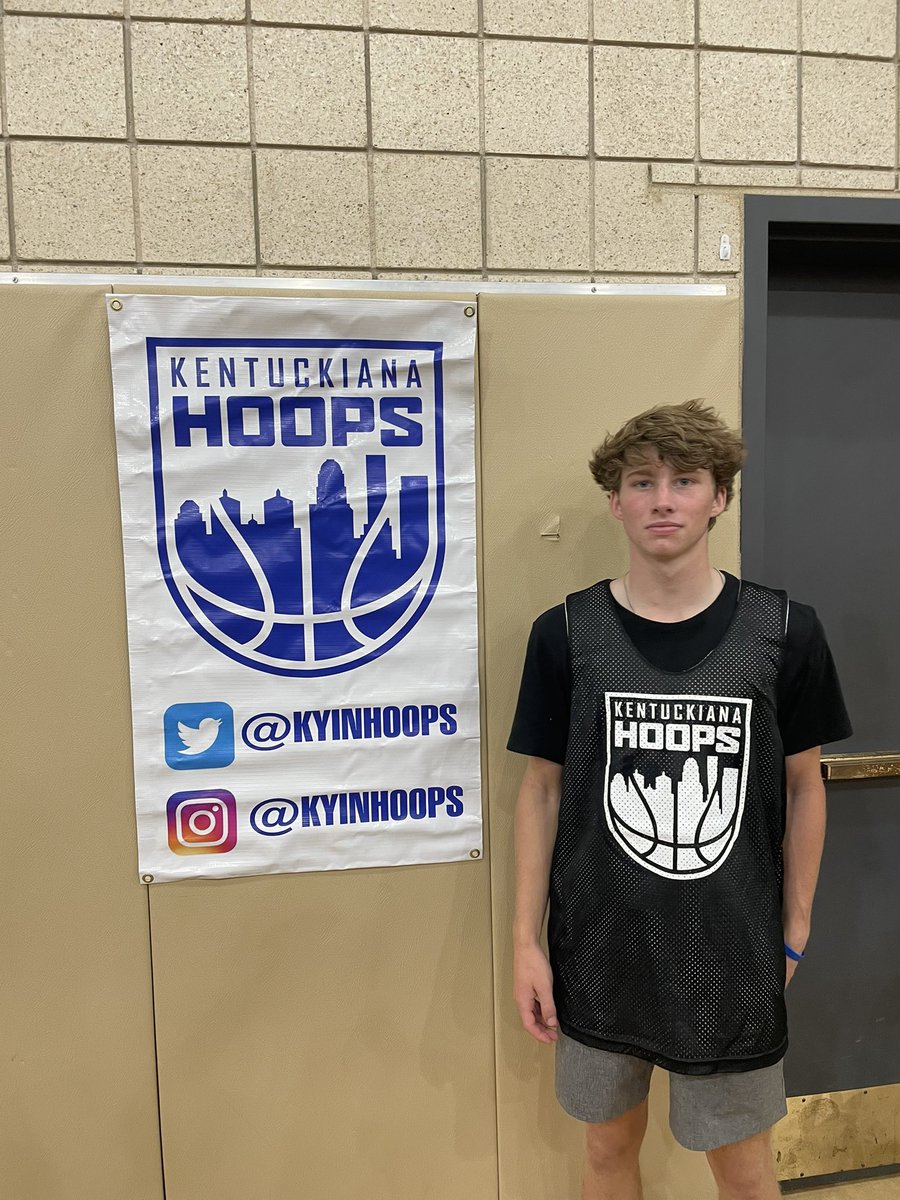 KYINhoops's tweet photo. 2024 Reece Holbrook is a player to keep an eye on as he should have a breakout junior season at Collegiate. An elite shooter from beyond the arc, quick first step, good mid range game. As his development continues he will turn some heads. https://t.co/pHwoHIEQ3E