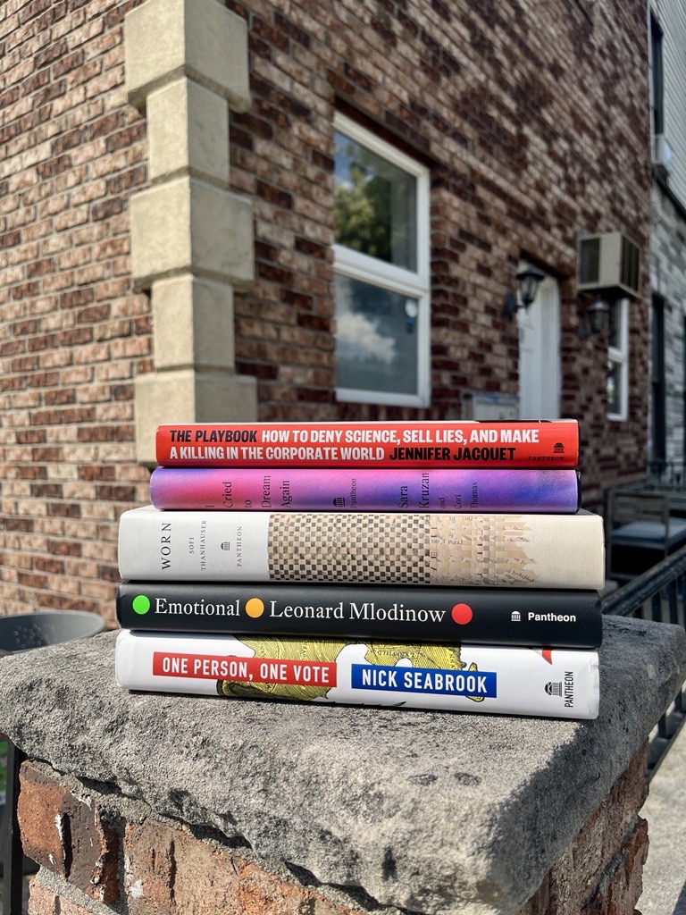 PantheonBooks's tweet image. Showing some #bookstacklove to some of our non-fiction titles!📖🥰

No matter if you want to learn more about politics, sustainability, or mental health, we got you covered!
