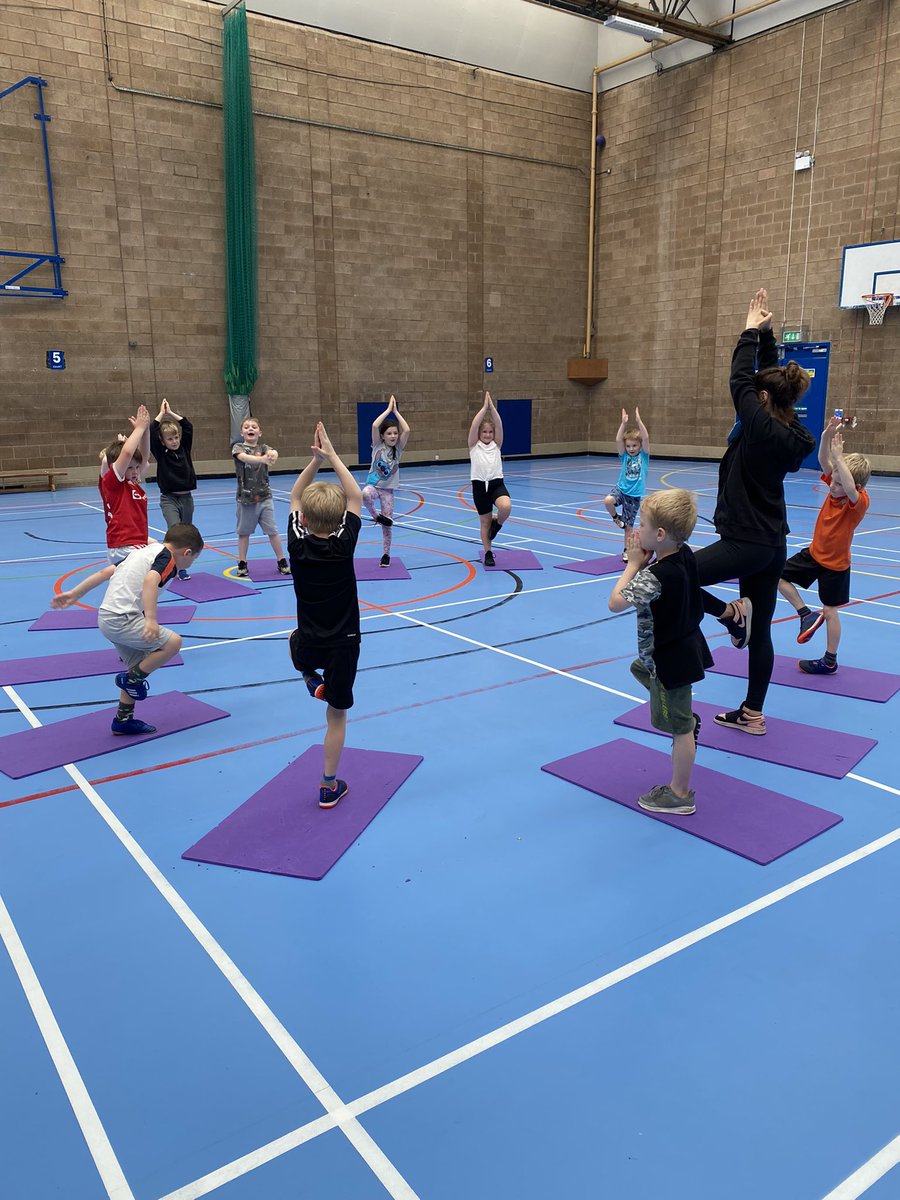 HAFTameside_'s tweet photo. Amazing session with @ActiveAngelYoga at Active Copley today ๐ง๐ผโโ๏ธ๐ง๐พโโ๏ธ @active_tameside @tamesidessp #Fuel4Fun #ActiveAngels #HAF22 https://t.co/2PD1ltvf5d