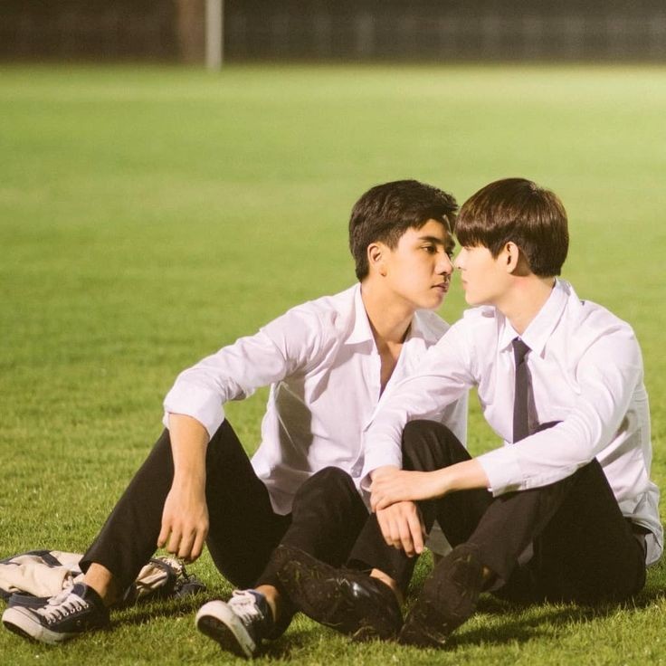 NotiBLOficial's tweet photo. 🚨ANIVERSARIO🚨
Hoy se cumplen 4 años (03 de agosto 2018) del lanzamiento de #LoveByChance, BL protagonizado por #PerthSaint.
📌Mirá la serie a través de Viki
#BL #4thAnniversaryLBC https://t.co/WsyyRNWD0D