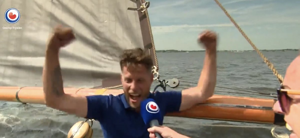 VanEgters's tweet photo. @harmenbrouw van harte gefeliciteerd met jullie prachtige overwinning op het Sneekermeer! #langwar Top gedaan!! @SKSskutsjesilen https://t.co/IXrCejJtXg