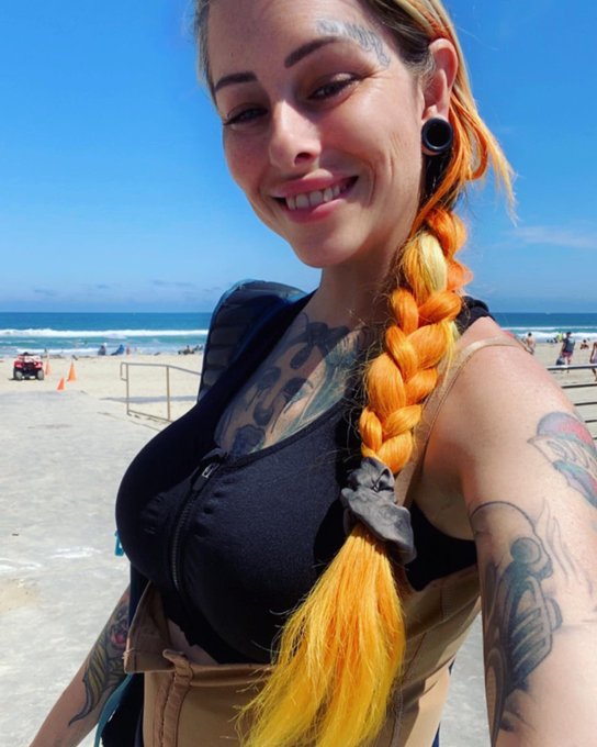 That&rsquo;s that New Titties smile https://t.co/sgcMTF5q2V<a href="/tag/mvsales"class="tags"><span>#mvsales</span></a>