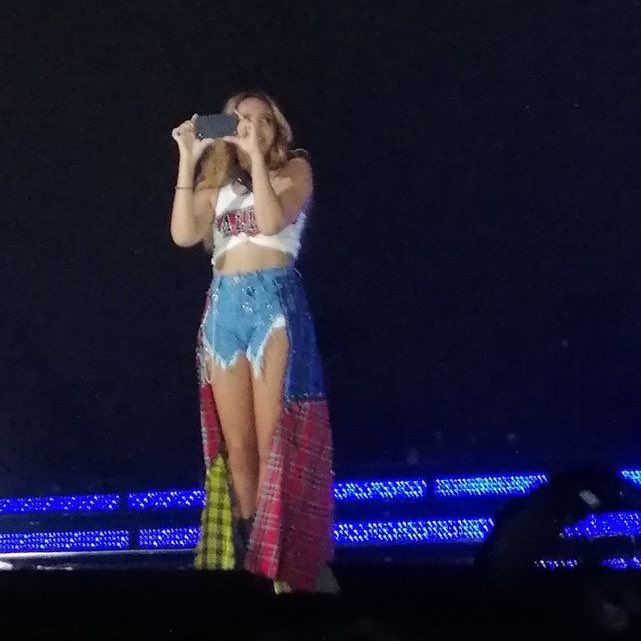 jadethinkerr's tweet photo. she’s so cute 😭 https://t.co/lcD45AUQXp