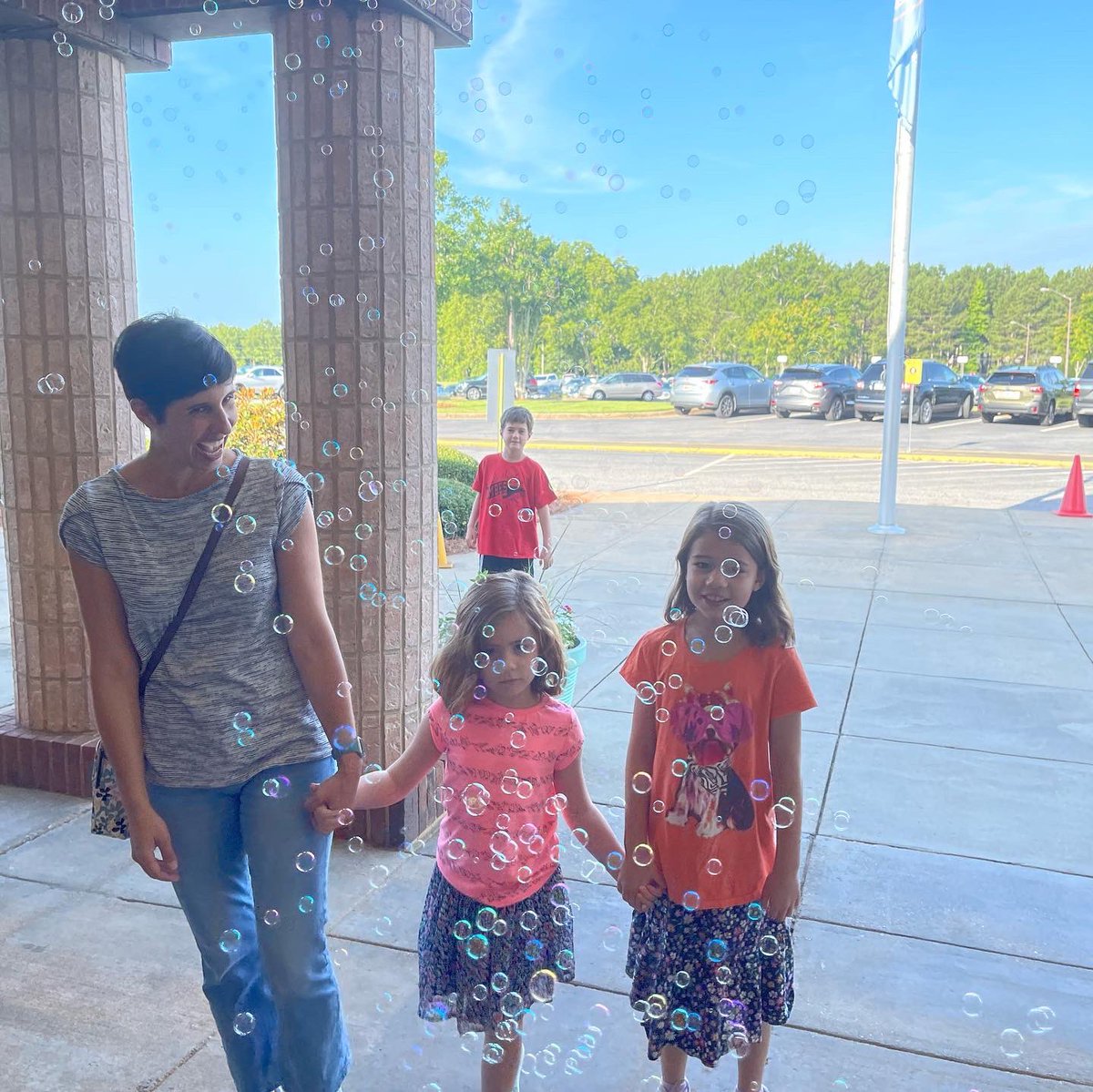 mbesmc's tweet photo. MBES is READY for our Eagles!#Firstdayofschool here we come! @MBES_Eagles https://t.co/yuxDziVMre