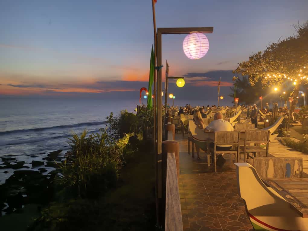 deJukungResto's tweet photo. Bali Dreamy sunset Dinner
Nutrients dishes for travellers

#balitrip #bali #balilife #baliindonesia #explorebali #balitravel #balitour #baliisland #indonesia #baliholiday #balidaily #ubud #nusapenida #balivacation #travel #baliguide #liburanbali #baligasm #holiday #visitbali https://t.co/BnZ7WIZZXK