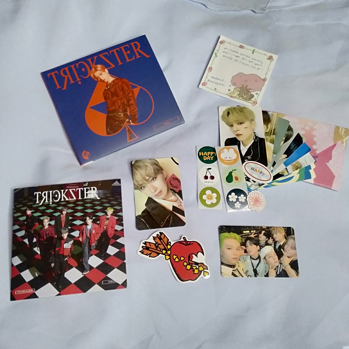 ZL7here's tweet photo. #layzmails #fromsparks
I'm too stunned to speak😭😭 thank you for bringing my digipack home safe @sparks_cart , grabe yung 50/50 mo po parang sure ka sa pc na p-pull ha, thank you po ulit, mag papabudol ulit akes😋 https://t.co/LKy9YgsEiY