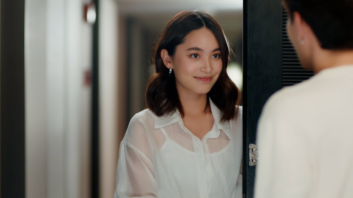 hourlyfah's tweet photo. fah cameo <3

#fahyongwaree #คืนนับดาวตอนจบ #คืนนับดาว https://t.co/Ee3s5zQja2