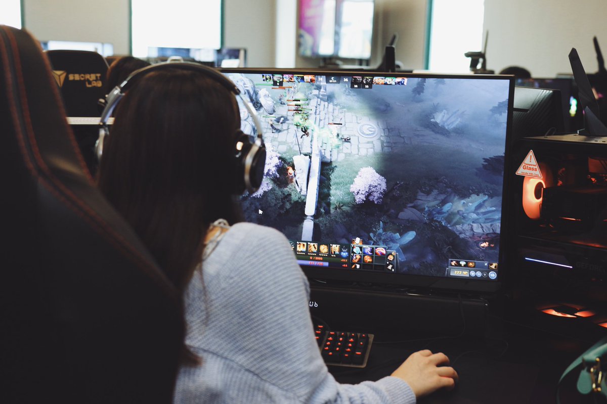 Voltapc's tweet photo. It was great seeing all of you at the launch! We love having our gaming community come together to have some fun. There are more events lined up for this year, stay tuned.

Free booking at https://t.co/DAQMUk4hWh

#voltapc #voltapcgamingcenter #singapore #gamingpc https://t.co/zHMkhdJOxF