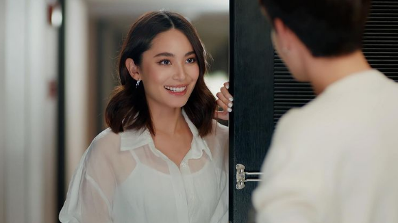 hourlyfah's tweet photo. fah cameo <3

#fahyongwaree #คืนนับดาวตอนจบ #คืนนับดาว https://t.co/Ee3s5zQja2
