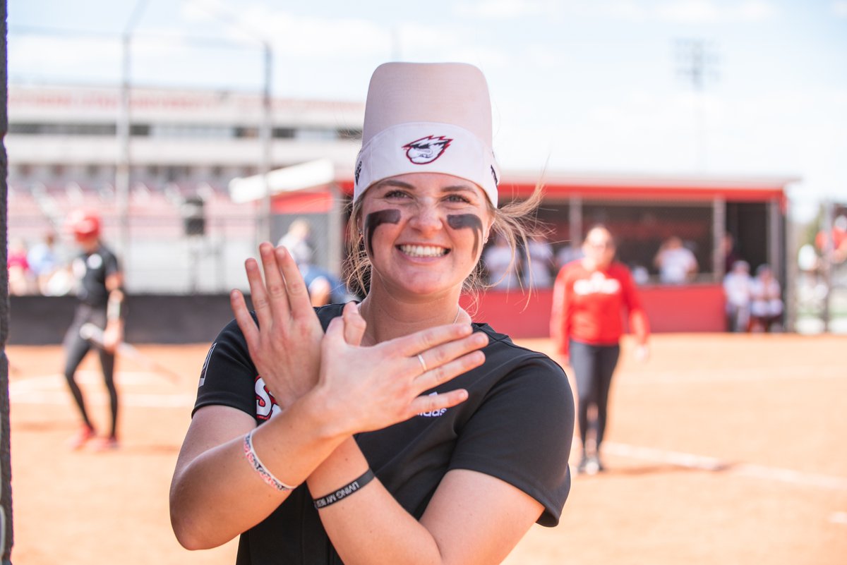 SUUSoftball's tweet photo. rally caps on for this wednesday 👀

#TBirdNation https://t.co/HX3sEfSYsM