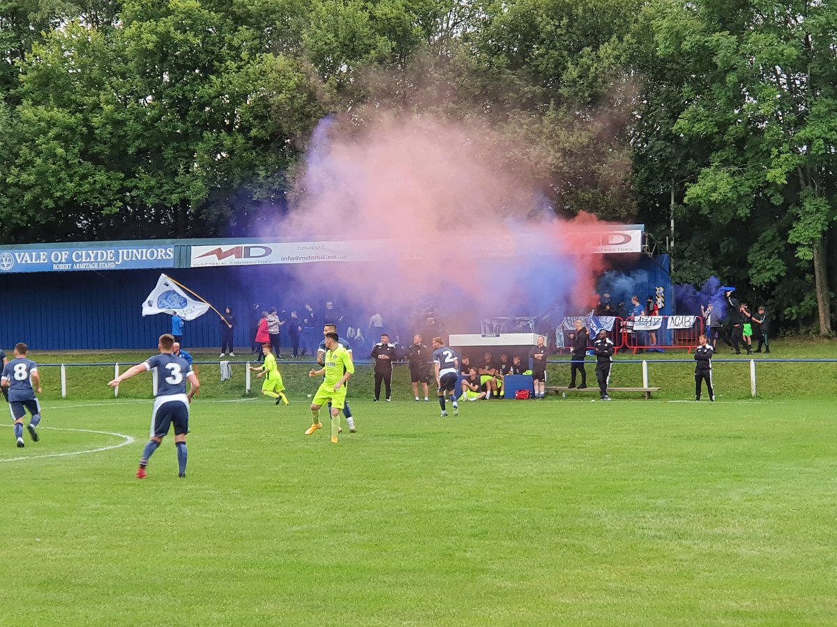 scotsawaydays's tweet photo. Vale Of Clyde fans Vs Port Glasgow tonight 

@ValeOfClydeJnrs https://t.co/16MQvMHMTL