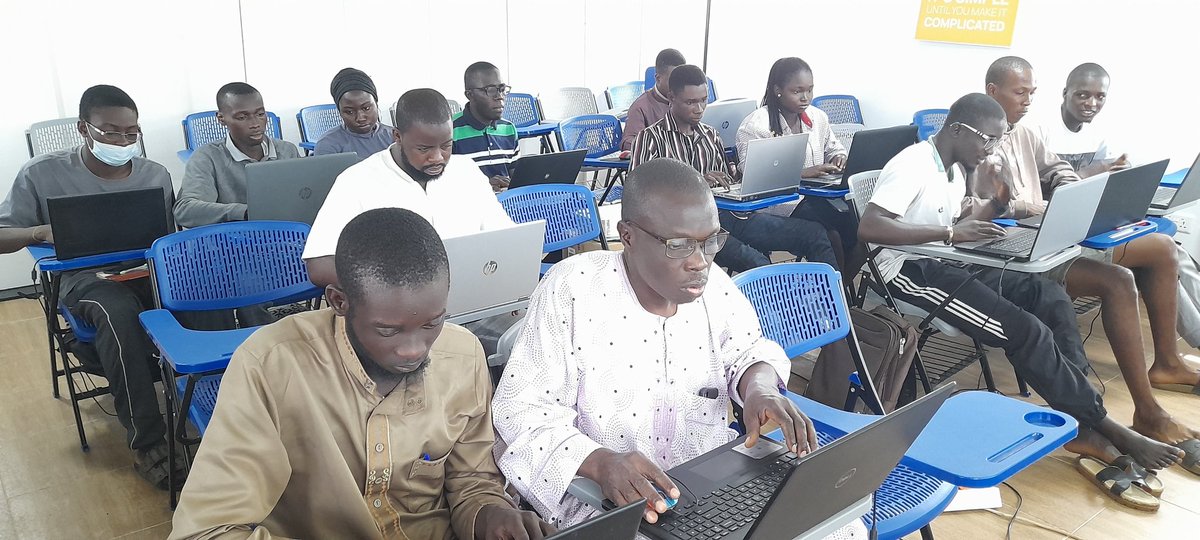 dsn_offa's tweet image. Today is a beautiful day. We introduced all participants to Zindi and everyone participated in the financial inclusion challenge.
@OneInnovationH1 @dsn_ai_network
#30daysofmachinelearning
#DSNOffa