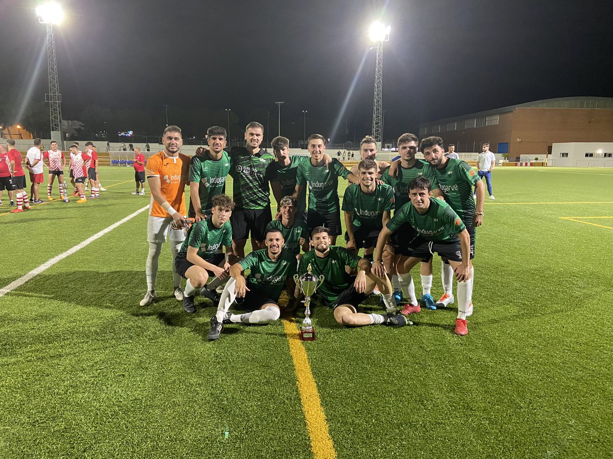 1-3. Ganamos en <a href="/GilenaCF/">Gilena C.F.</a> 

Equipo joven e ilusionante. 

Adri, KUKU y Bernardo los goleadores.

💚🖤💚🖤