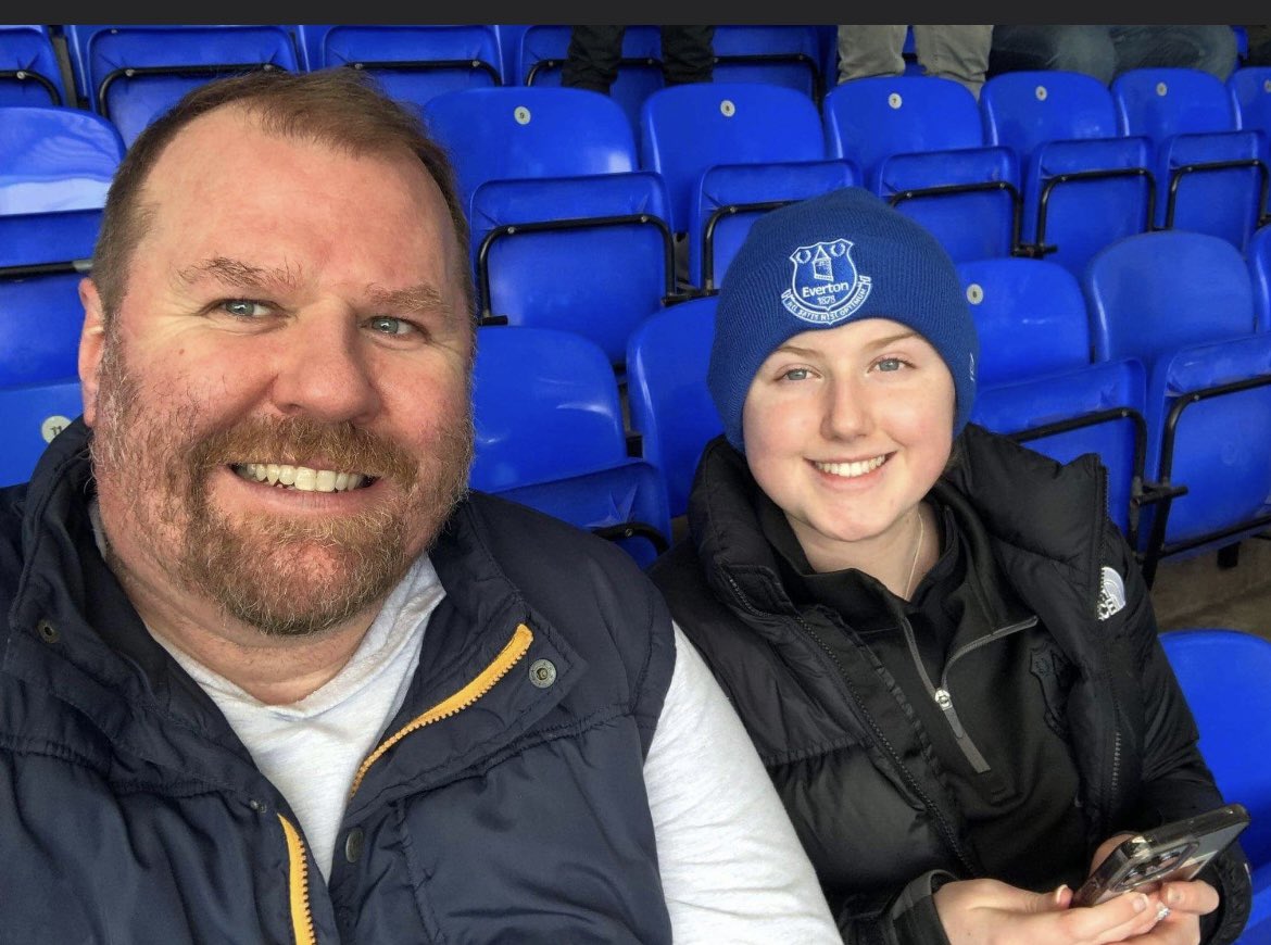 My friends devastatingly lost their 15 year old beautiful daughter Izzy recently. Please any Everton fans going the game on Saturday, can you please make this happen it would mean so much to them  and please share 💙