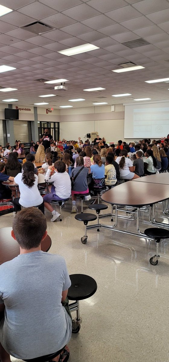 Welcome 6th graders! Cub camp in full swing. <a href="/HumbleISD_WMS/">Woodcreek Middle</a> #beEliteWMS #RTBWMS