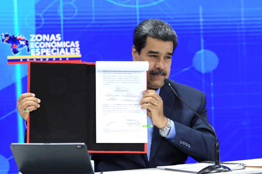 AntibloqueoVen's tweet photo. #Venezuela promulga ley de zonas económicas especiales #LZEE que tiene entre sus objetivos diversificar el aparato económico y captar inversiones tanto nacionales como extranjeras para el desarrollo científico y tecnológico👇🇻🇪 https://t.co/74x83hRPIQ https://t.co/IsDgrEGNlZ