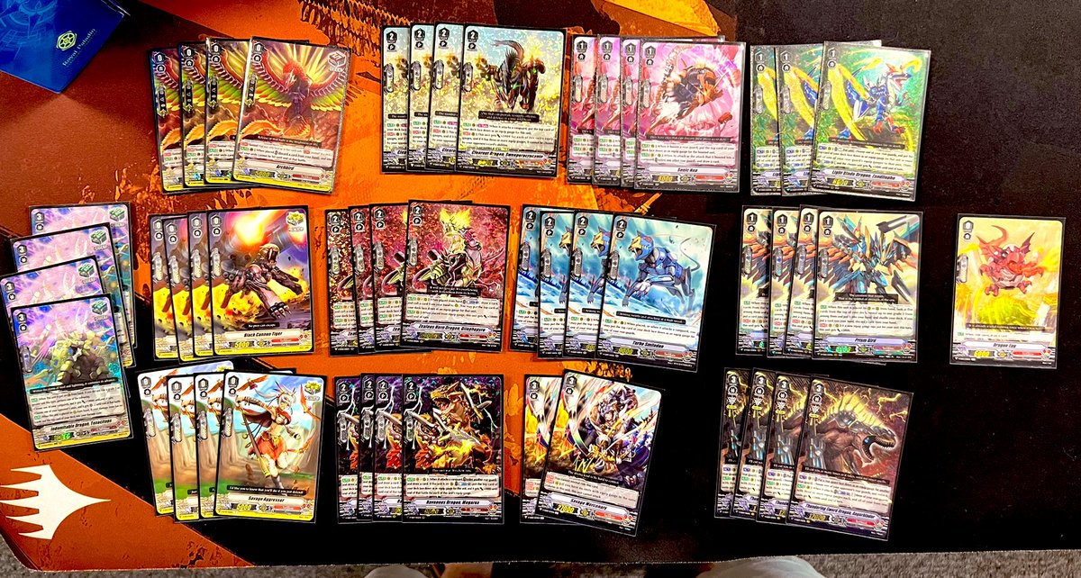 TeamGenVG's tweet photo. Gotham City Games V Premium Tournament Aug 2, 2022:
🥇 Alex - Meer
🥈Skilur - Spec Duke
🥉Alec - Chaos/ Messiah
🏅 AJ - Angerblader
Heard a certain 🍊 talk ab Meer on BRO stream last weekend, decided to take it for a spin :)
#VGtopdecks #cardfightvanguard #VPremium https://t.co/lZih5SsrqU