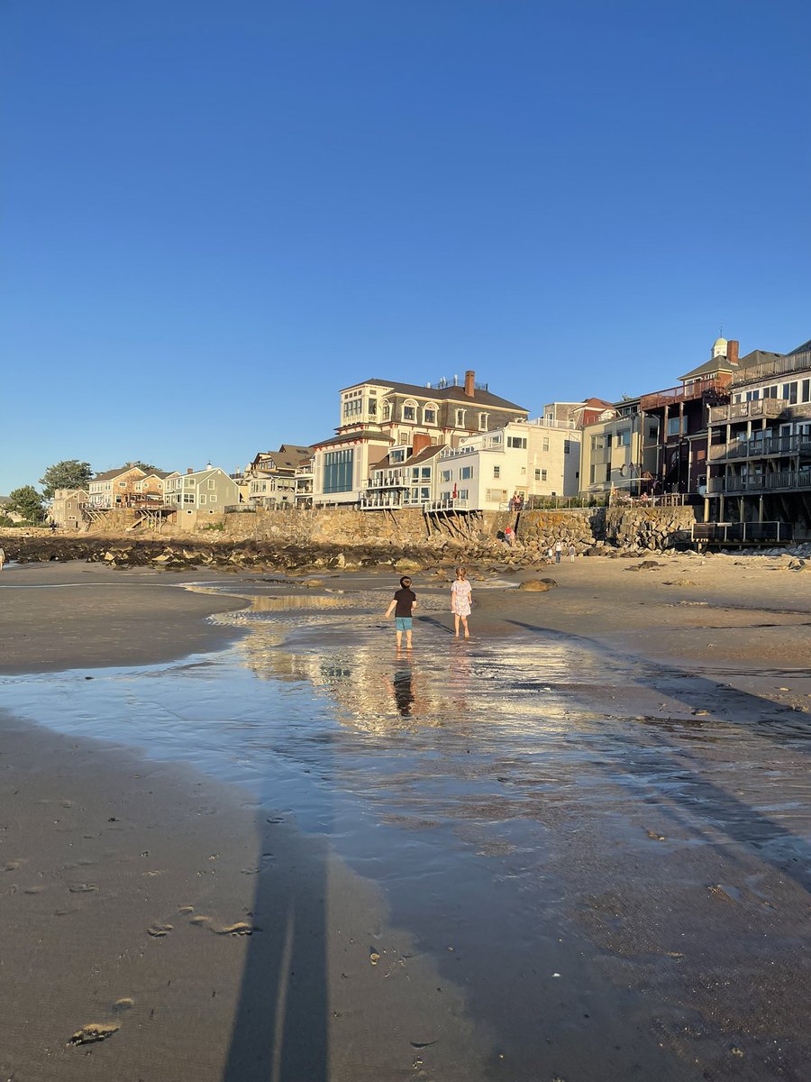 A_Leo's tweet photo. Rockport, MA will always be my favorite little beach town. https://t.co/ovDUoBqJUF