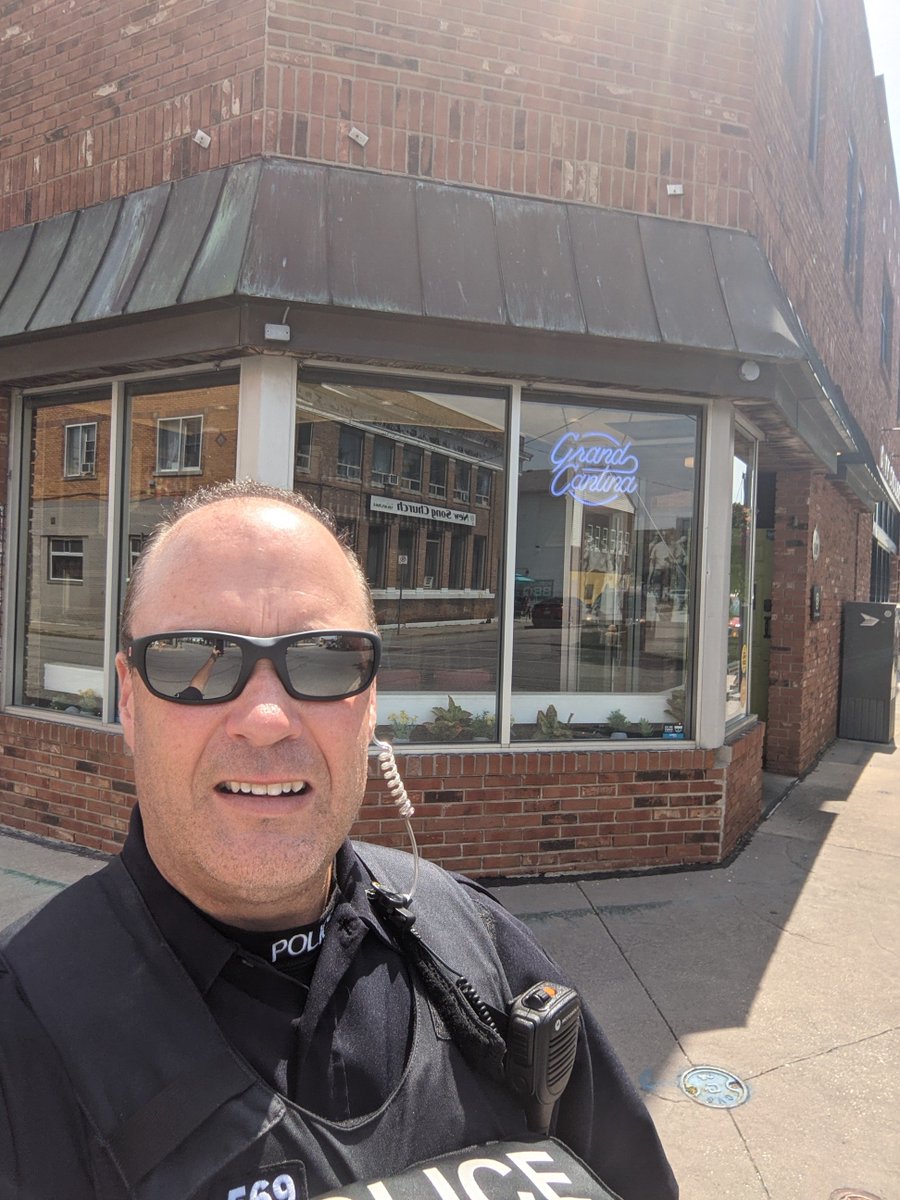 wpsSean's tweet photo. Today @WindsorPolice  Walking down Drouillard Rd #FordCity exciting times as new business are moving in making Ford City busy with activities https://t.co/2TnB78qK4a