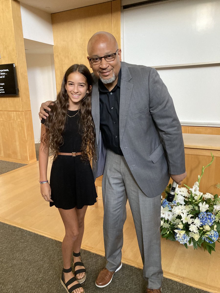 Thank you Chariho Middle School student Zoe for introducing our keynote speaker Principal Baruti Kafele ⁦<a href="/RIASPleads/">RIASP</a>⁩ #RIASP22
⁦<a href="/PrincipalKafele/">Principal Kafele</a>⁩