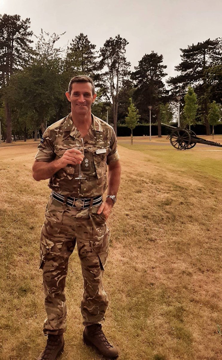 Congratulations to CO Worthy Down Support Unit on a very well earned promotion - Lieutenant Colonel Stu Allen will be departing the DSLA in the autumn on promotion to Colonel - we are extremely proud! 🥂🌟👏@CO_WDSB <a href="/DCLPA_HQ/">DCLPA_HQ</a> @LWC_UK