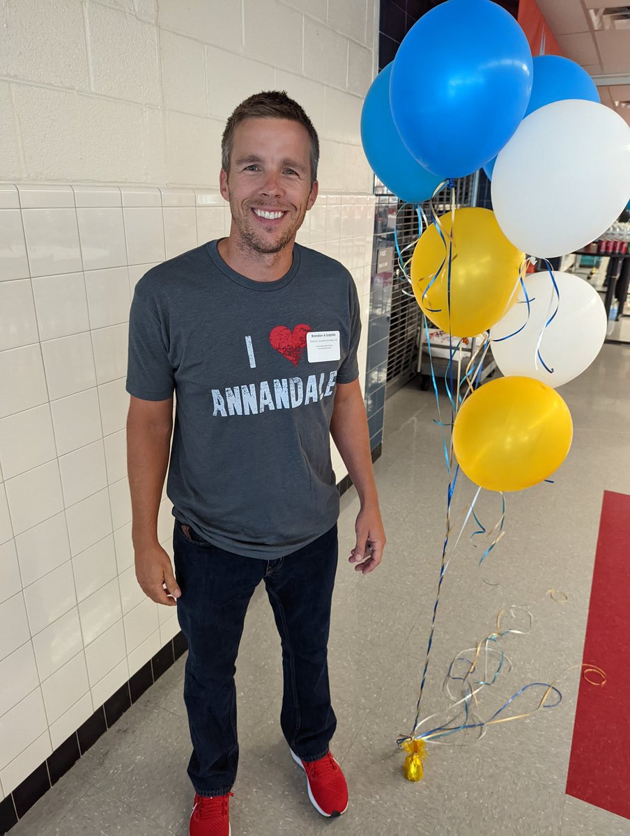 AnnandaleAtoms's tweet photo. Welcome Brandon Sutphin, Annandale High School's new Director of Student Activities! @FCPSR2 #R2Kickoff @BrandonSutphin1 @AtomsAthletics https://t.co/79hasfpkpN